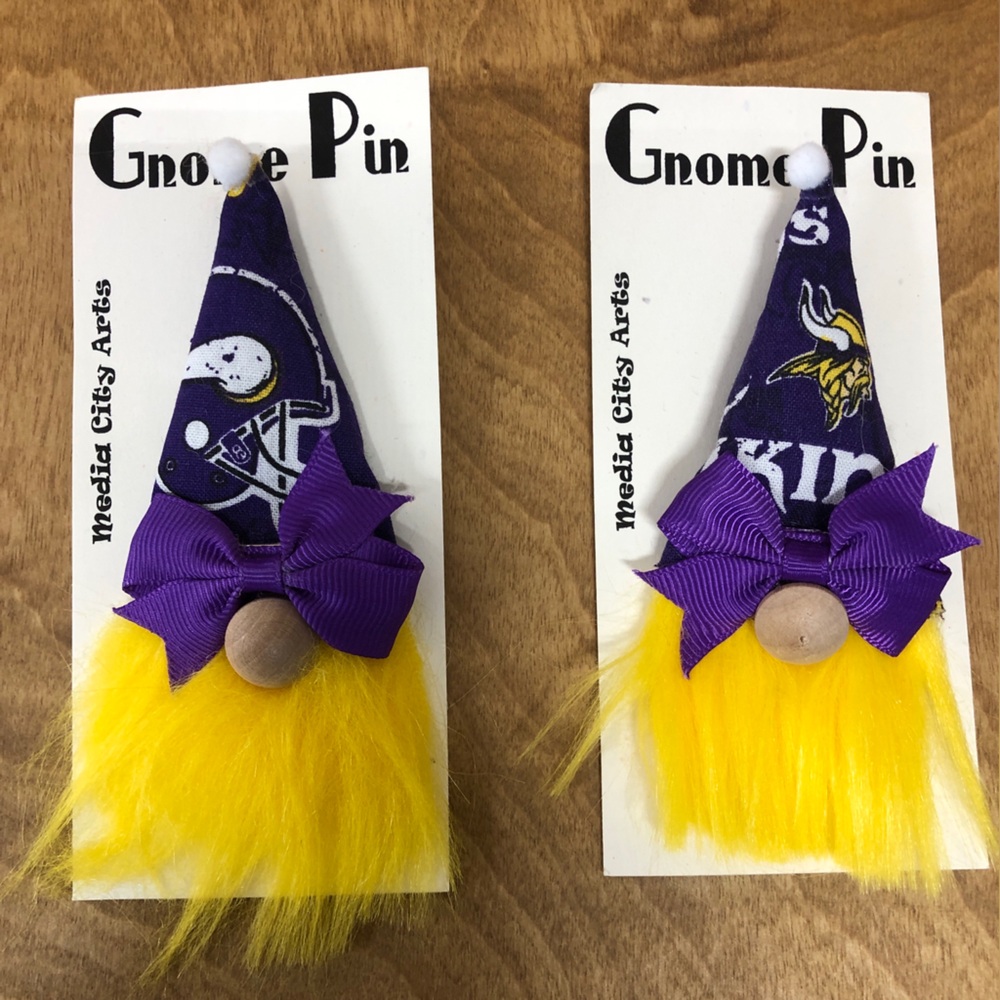 Minnesota Vikings Gnome Pin Brooch NFL Gift Guide Handmade Bow Magnetic Football
